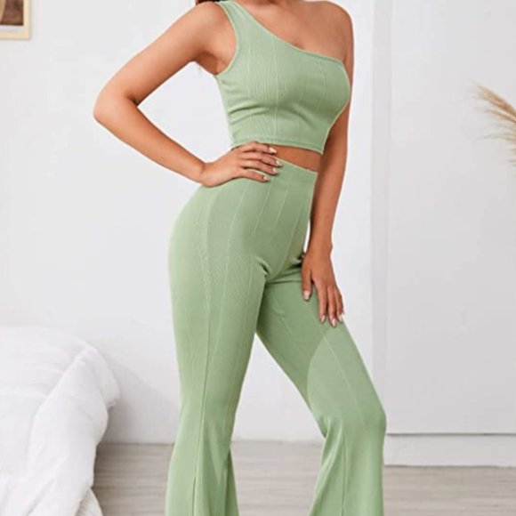 Matching Set - Picture 3 of 3